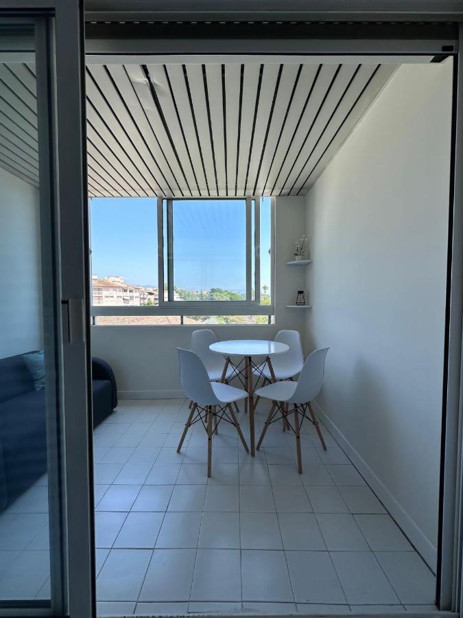 Studio Antibes Port Vauban. Buitenkant foto