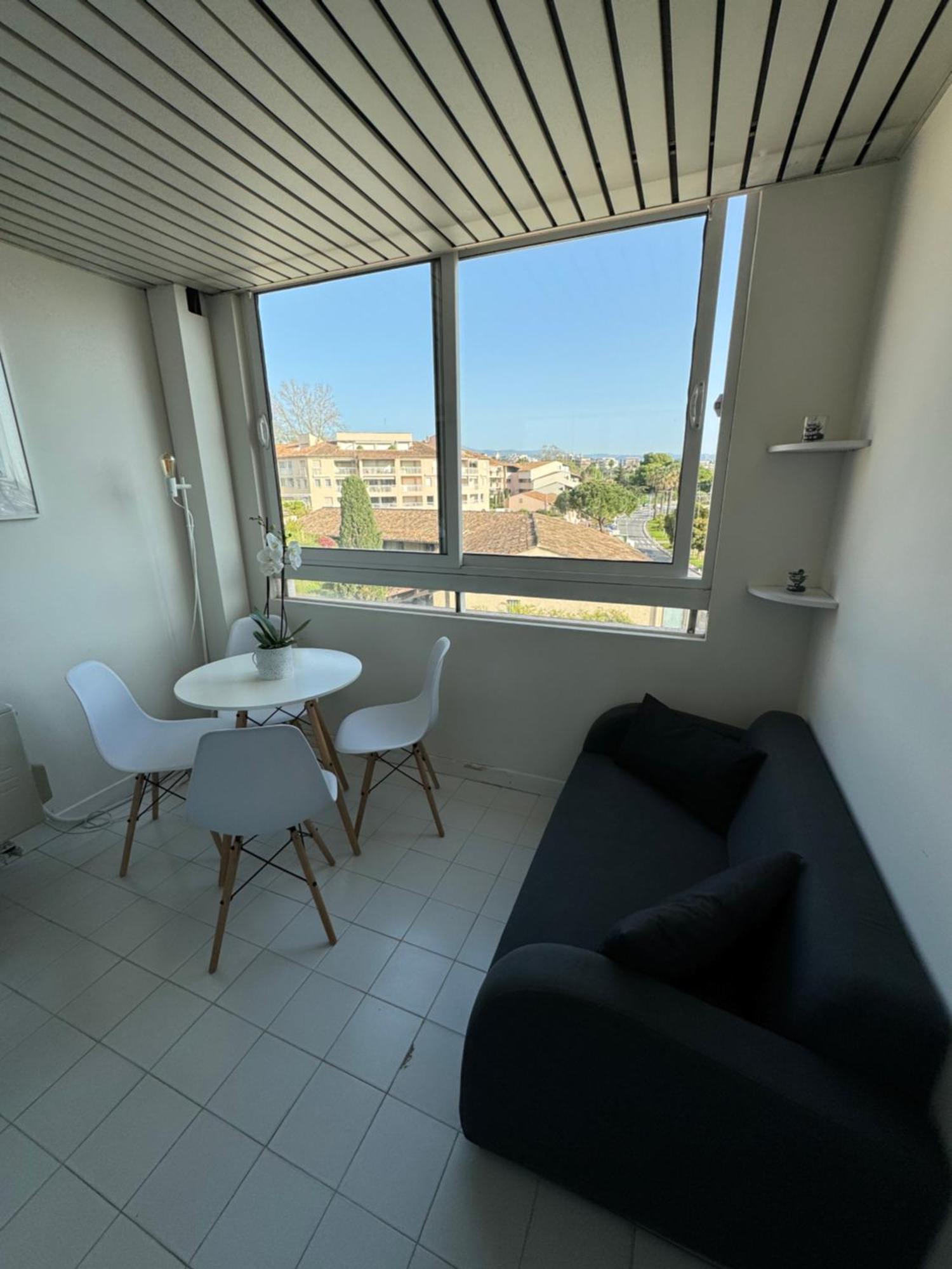 Studio Antibes Port Vauban. Buitenkant foto